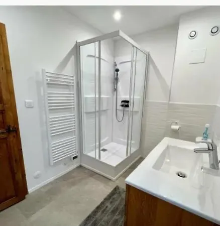 Au Roc De Bourzac Avec Piscine Privée Hébergement de vacances