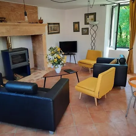 Hébergement de vacances Au Roc De Bourzac Avec Piscine Privée *